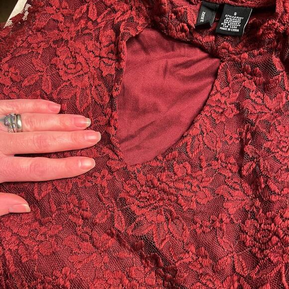 VINTAGE 90s Red Lace Long Sleeve Mini Bodycon Dress Womens sz S Keyhole Burgundy - Picture 6 of 8